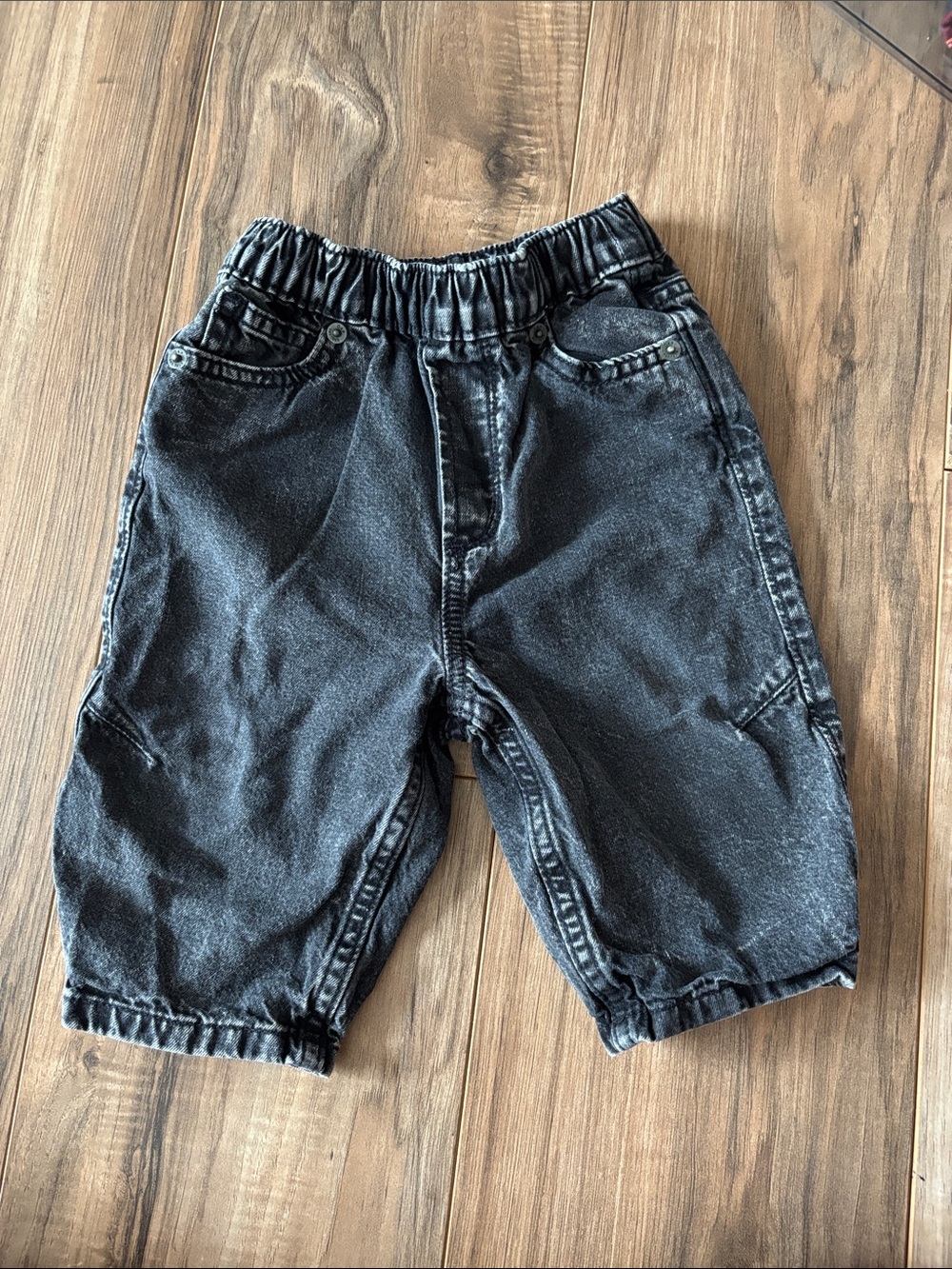 GAP Barrel Pull On Jeans Size 12-18M in Dark Grey/Black